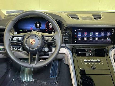 New 2026 Porsche Panamera 4 AWD/4WD image 25