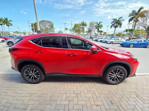 Used 2024 Lexus NX 250 FWD image 12