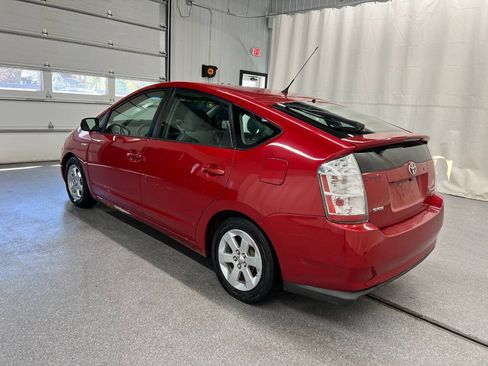 Used 2007 Toyota Prius w/ Pkg 2 FWD image 6