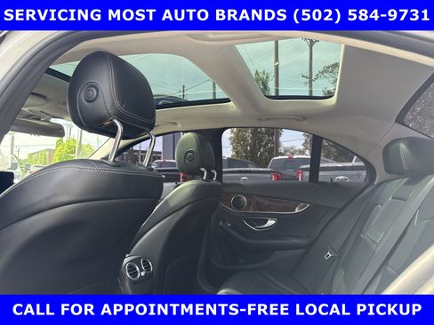 Used 2016 Mercedes-Benz C 300 4MATIC Sedan image 9