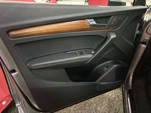 Used 2023 Audi Q5 2.0T Premium Plus w/ Premium Plus Package image 17