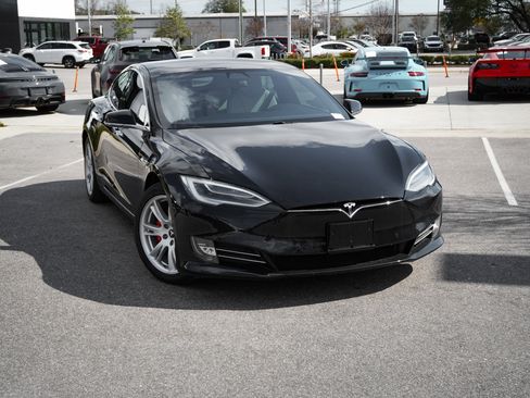 Used 2021 Tesla Model S Performance image 3
