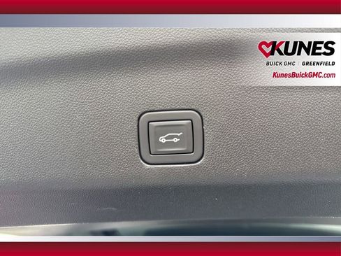 Used 2024 GMC Yukon SLT image 42