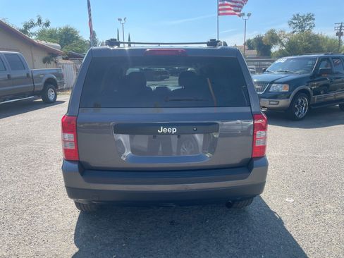 Used 2015 Jeep Patriot Sport FWD image 4