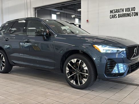 Used 2026 Volvo XC60 T8 Plus w/ Climate Package image 3