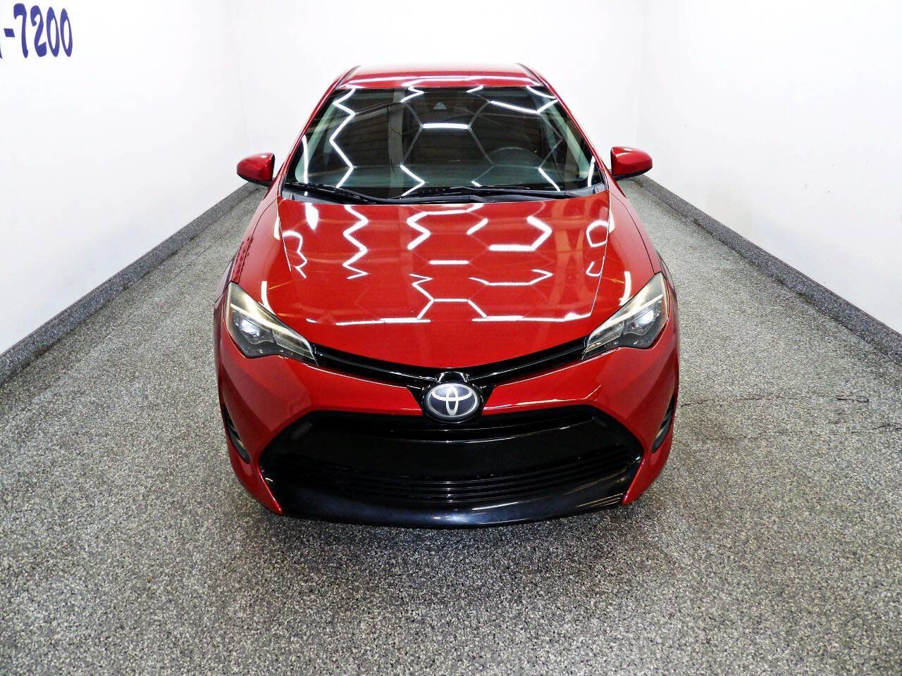 Used 2019 Toyota Corolla LE FWD image 2