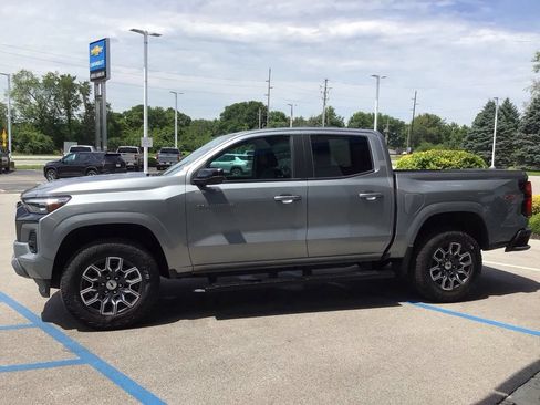 Used 2023 Chevrolet Colorado Z71 w/ Z71 Convenience Package 2 AWD/4WD image 11