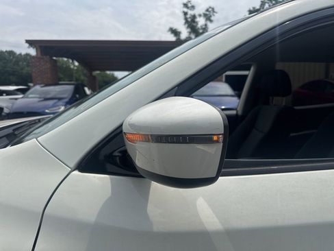 Used 2018 Nissan Pathfinder S FWD image 9