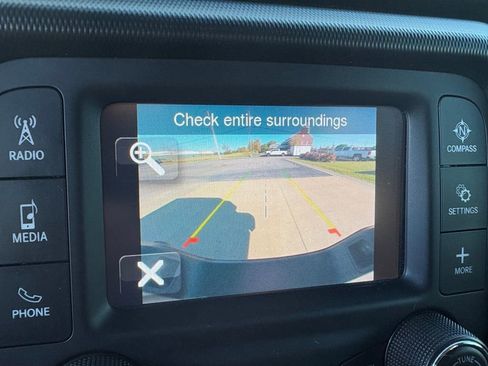 Used 2020 Jeep Gladiator Sport w/ Quick Order Package 24S image 28