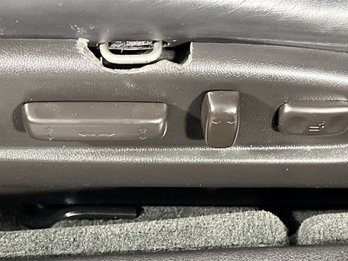 Used 2018 Acura TLX w/ Technology Package FWD image 16