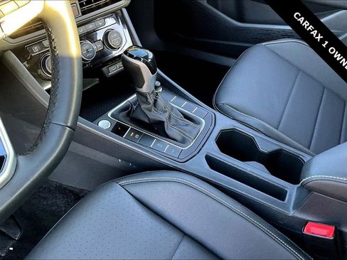 Used 2024 Volkswagen Jetta SE image 16