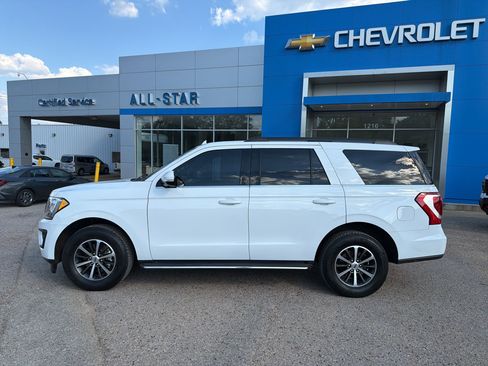 Used 2021 Ford Expedition XLT RWD image 4