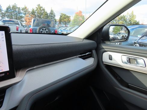 New 2026 Ford Explorer Active w/ Active Comfort Package image 11
