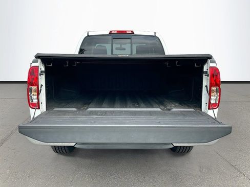 Used 2019 Nissan Frontier SV image 23