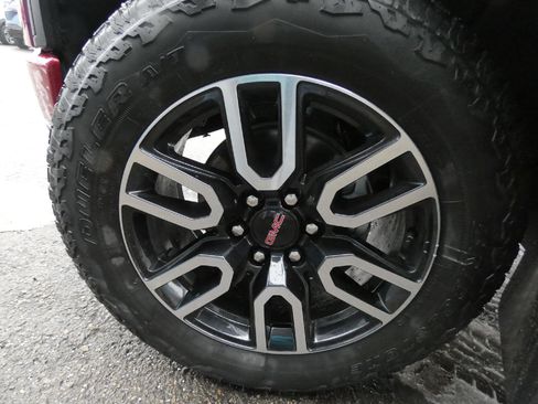 New 2026 GMC Sierra 1500 AT4 w/ AT4 Premium Package AWD/4WD image 8