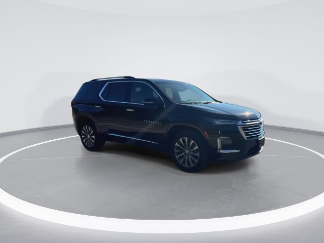 Used 2023 Chevrolet Traverse Premier FWD image 13