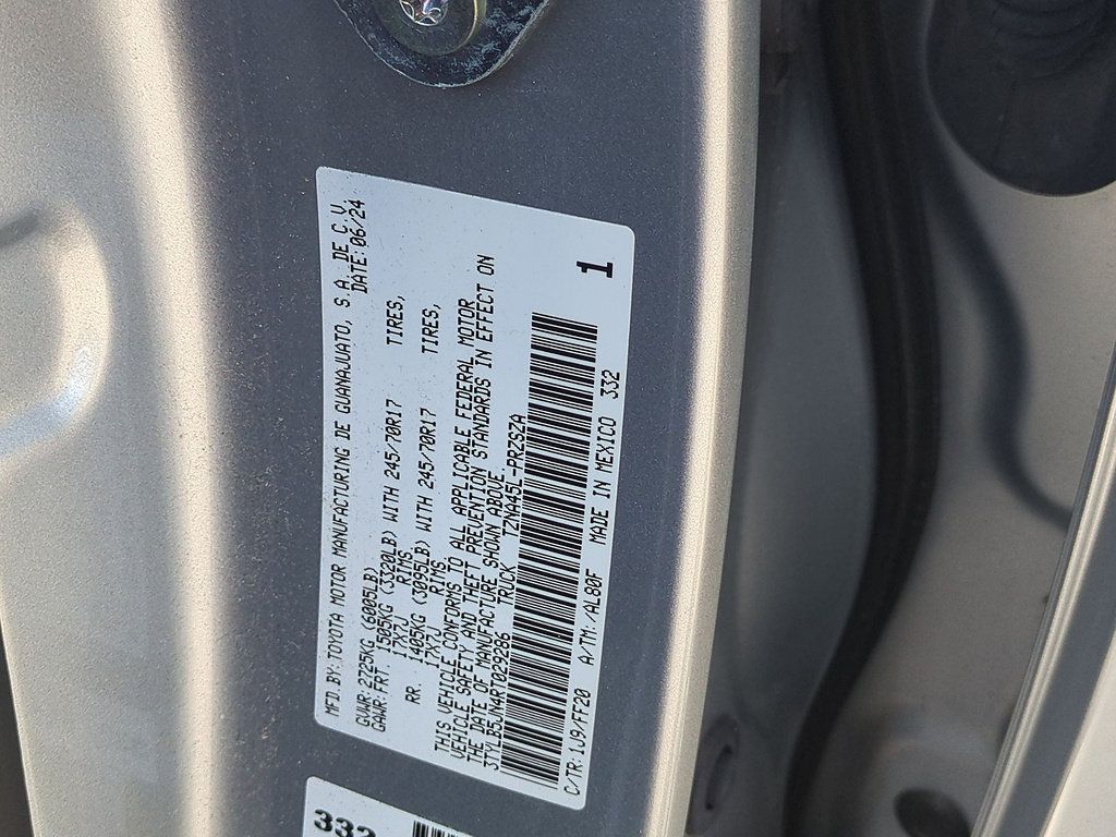 Certified 2024 Toyota Tacoma SR5 AWD/4WD image 35