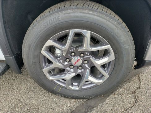 New 2026 GMC Sierra 1500 SLT AWD/4WD image 6