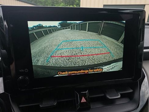Used 2024 Toyota Corolla Cross L AWD/4WD image 23