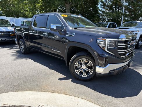 Used 2026 GMC Sierra 1500 SLT AWD/4WD image 2