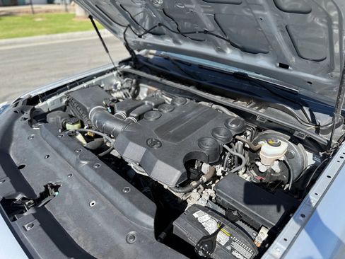 Used 2018 Toyota 4Runner SR5 image 28