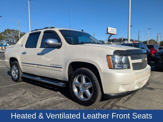 Used 2013 Chevrolet Avalanche LTZ video 2
