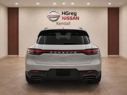 Used 2023 Porsche Macan AWD/4WD image 6