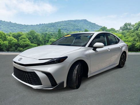 Used 2025 Toyota Camry SE w/ Multimedia Upgrade Package FWD image 26