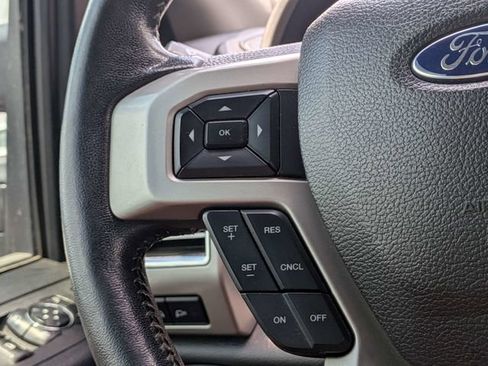 Used 2017 Ford F250 Lariat w/ Lariat Ultimate Package AWD/4WD image 26