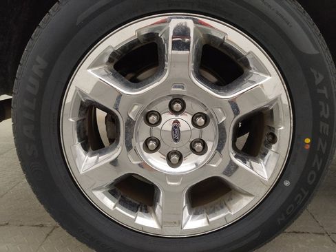 Used 2014 Ford Expedition Limited w/ Equipment Group 301A RWD image 31