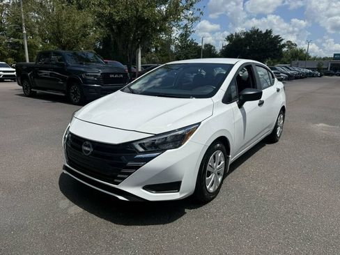 Used 2025 Nissan Versa S w/ Trunk Package FWD image 1