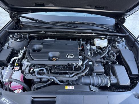 Used 2023 Lexus ES 300h Ultra Luxury image 14