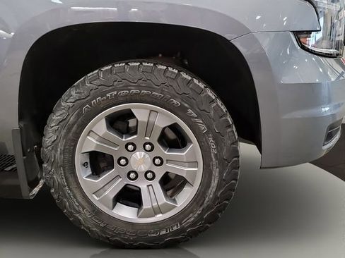 Used 2020 Chevrolet Tahoe LT w/ Luxury Package AWD/4WD image 23