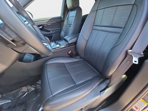 Certified 2020 Land Rover Range Rover Evoque R-Dynamic HSE AWD/4WD image 15