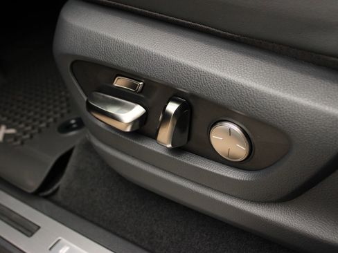 Used 2026 Lexus LX 700h Luxury w/ Appearance Package image 35