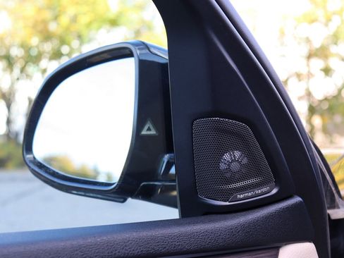 Used 2018 BMW X5 xDrive40e image 19