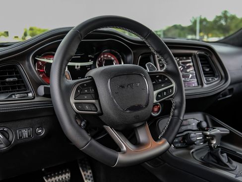 Used 2023 Dodge Challenger SRT Hellcat RWD image 39