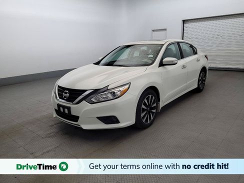 Used 2018 Nissan Altima 2.5 SV w/ 2.5 SV Technology Package FWD image 1