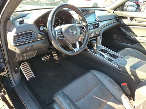 Used 2019 Honda Accord Sport image 11
