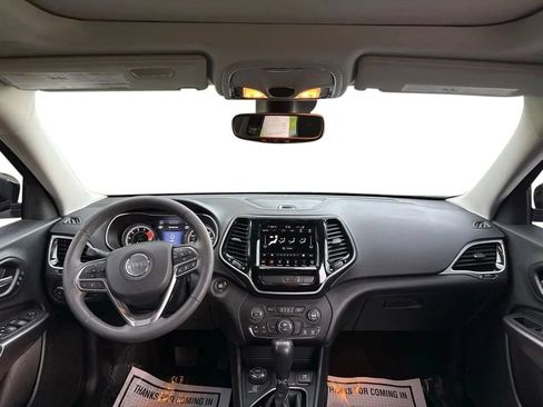Used 2022 Jeep Cherokee Limited w/ Elite Package AWD/4WD image 32