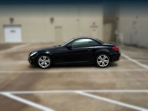 Used 2009 Mercedes-Benz SLK 350 image 5