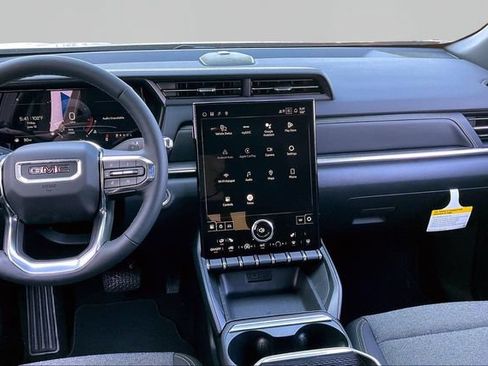 New 2026 GMC Terrain Elevation w/ Black Edition FWD image 8