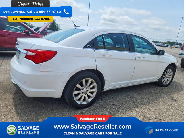 Used 2012 Chrysler 200 Touring FWD image 4