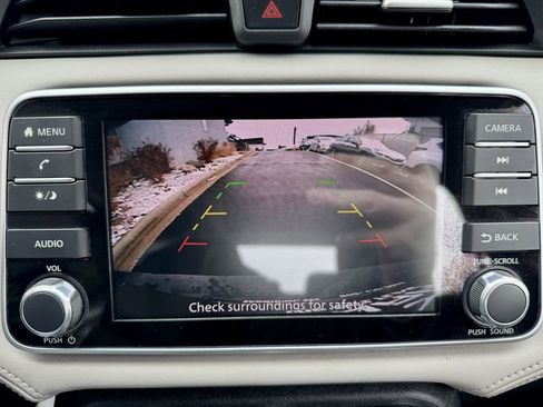 Used 2020 Nissan Versa SV image 20