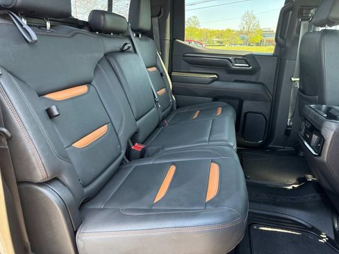 Used 2024 GMC Sierra 1500 AT4 w/ Technology Package AWD/4WD image 23