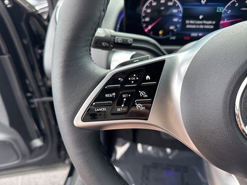 New 2025 Mercedes-Benz GLB 250 image 32