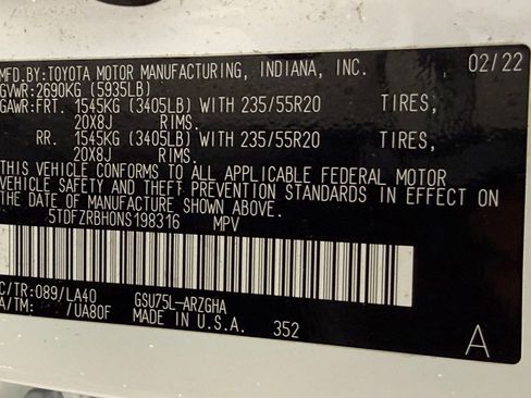 Used 2022 Toyota Highlander Platinum image 60