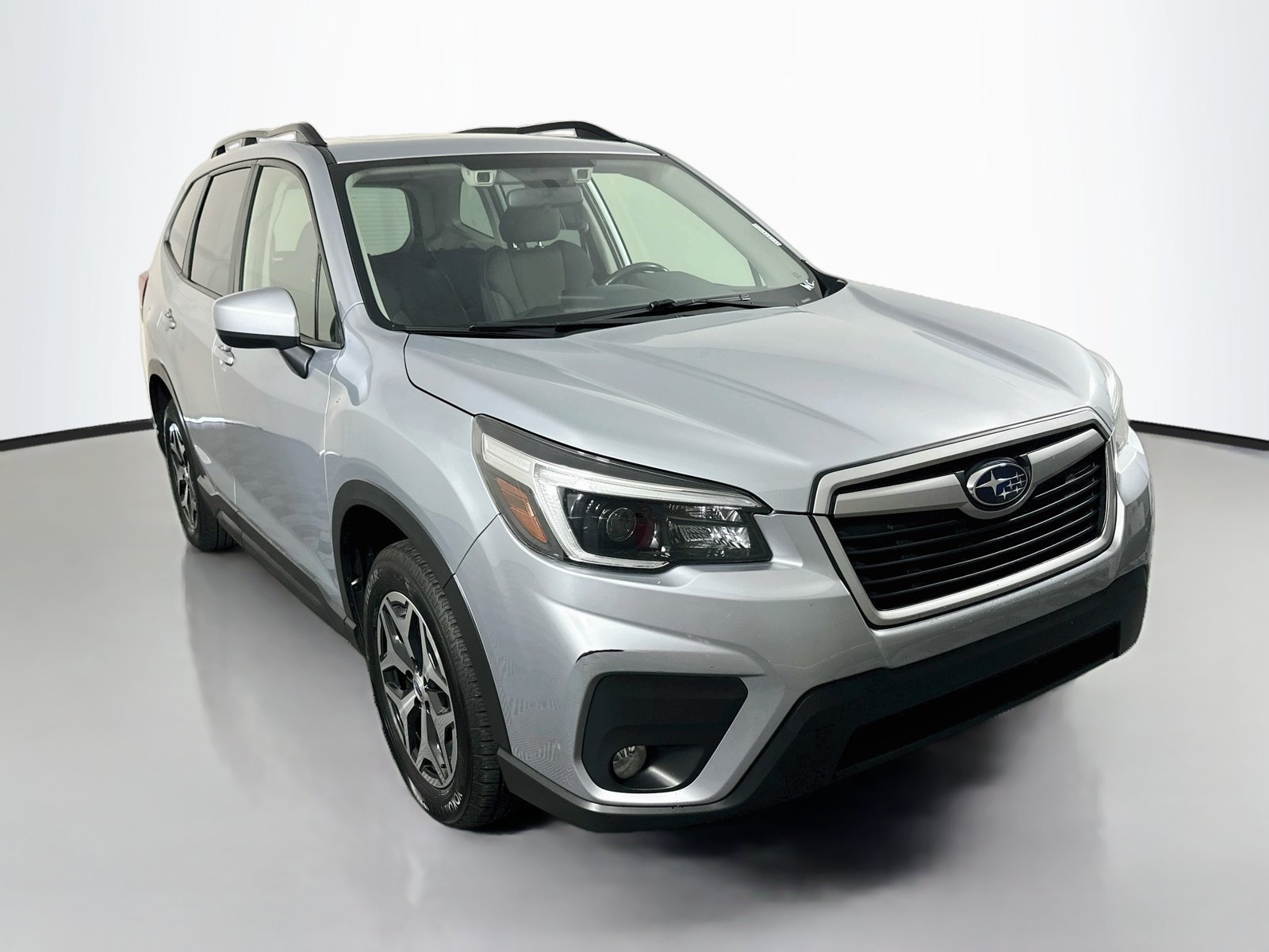 Used 2021 Subaru Forester Premium AWD/4WD image 1