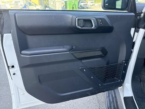 Used 2025 Ford Bronco Outer Banks AWD/4WD image 19