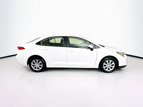 Used 2025 Toyota Corolla LE image 10